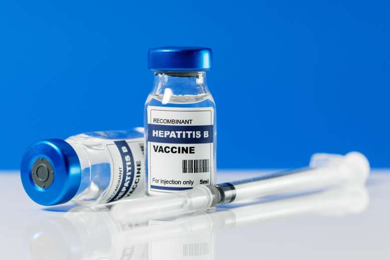 A vacina é a principal forma de prevenir a hepatite B 