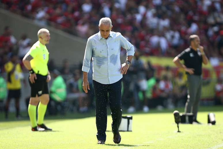 Flamengo de Tite vem rendendo abaixo do esperado. 