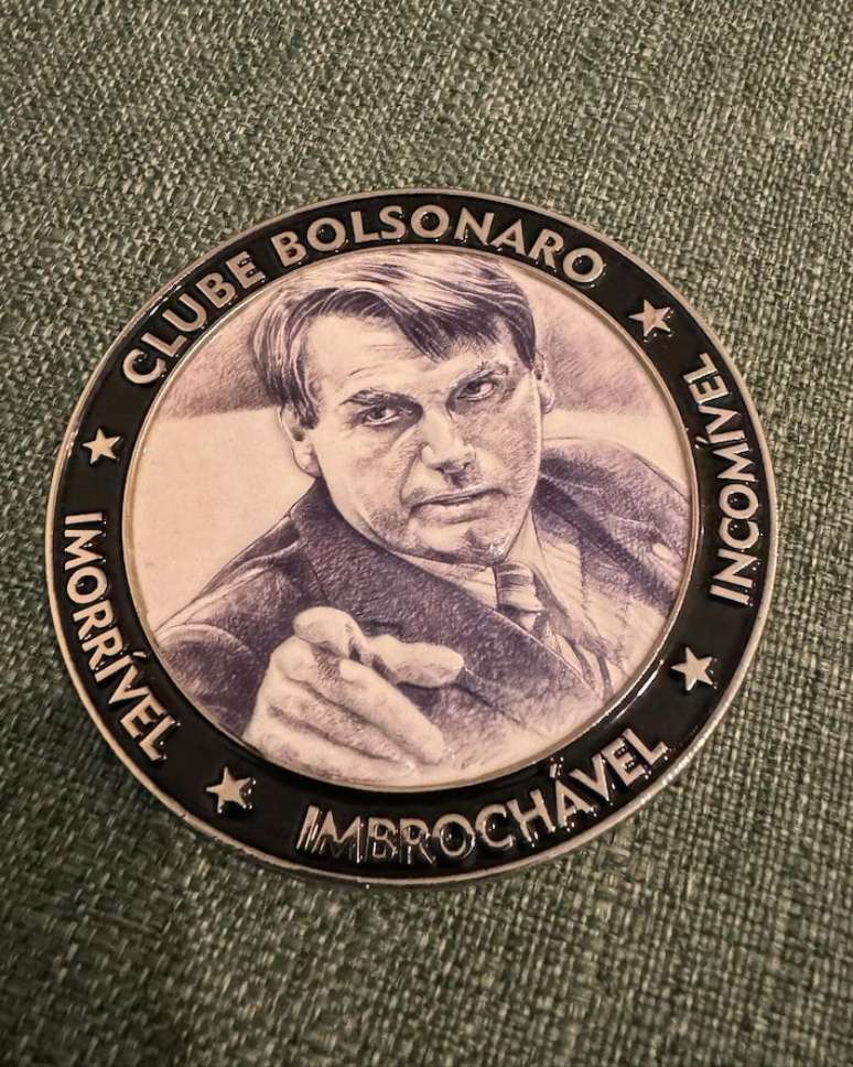 Medalha dos 3 I's de Jair Bolsonaro