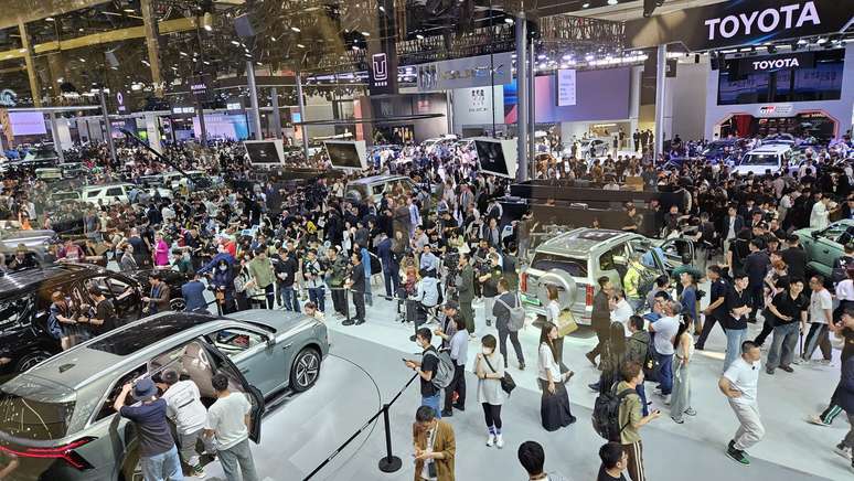 Salão do Automóvel de Pequim 2024 reuniu dirigentes da Anfavea, ABVE, Fenabrave, AEA e Sindipeças