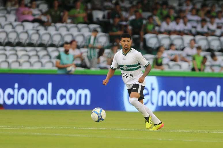 Guto Ferreira Dá Chances Para Base Do Coritiba E Confia: "vão Fazer ...