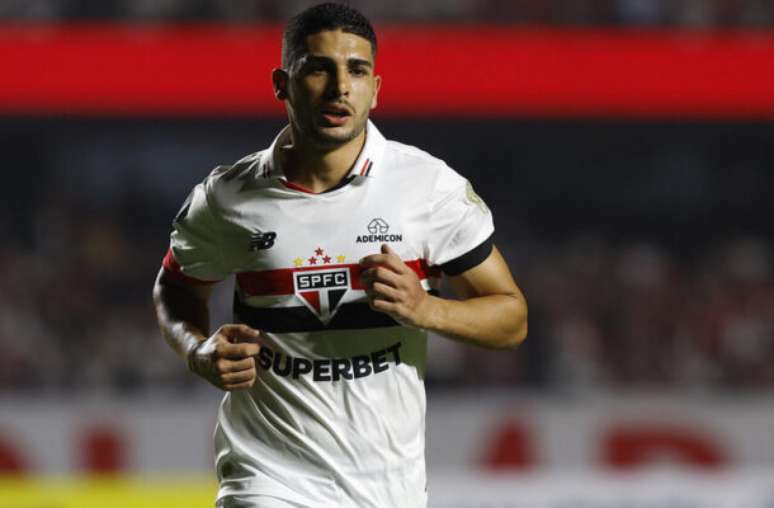 Michel Araújo - Entrou no lugar de Welington, mas não brilhou. Participou da jogada que quase terminou no gol de Calleri, mas não fez muito além - NOTA 5,5