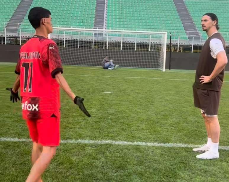 Luva de Pedreiro marca no San Siro com 'assistência' de Ibrahimovic.