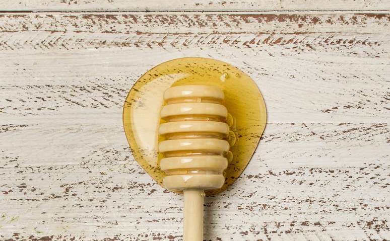 Questions about honey: discover myths and truths