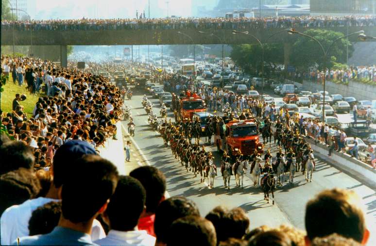 Cortejo de Ayrton Senna em maio de 1994