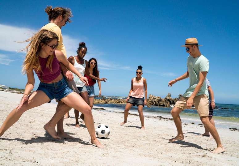 Pesquisadores descobriram que esportes com bola ajudam a aliviar o estresse