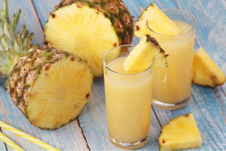 Suco de abacaxi para aliviar o estresse 