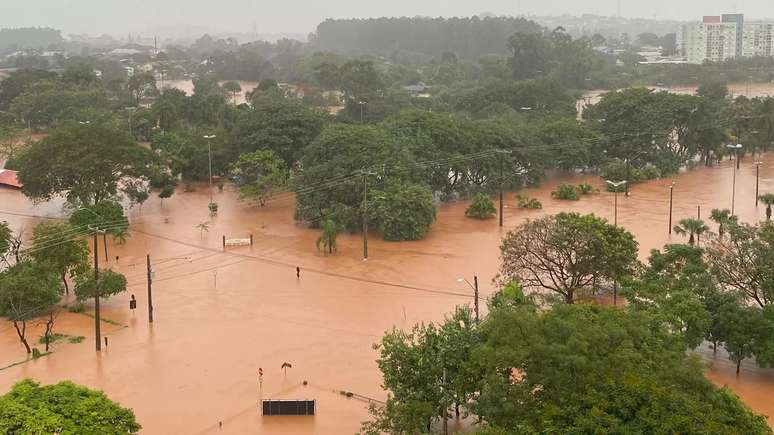 A previsão é de mais chuva para o Rio Grande do Sul nos próximos dias.