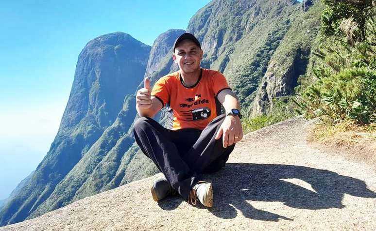 Motorcyclist whose body was engulfed in flames dies after motorbike explodes in accident: “Immeasurable pain”, says wife
