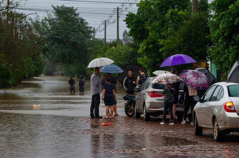 Pontos de alagamento em ruas da cidade de Venâncio Aires, no Rio Grande dos Sul, nesta quarta-feira, 01 de Maio de 2024, ocasionada pelas fortes chuvas e transbordamento do Rio Arroio Castelhano.