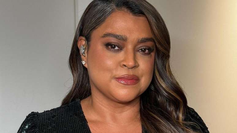 A cantora Preta Gil se apresenta neste domingo (5) na Feira Preta 2024