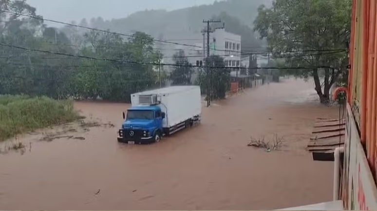 Alagamento em cidade de Putinga, RS