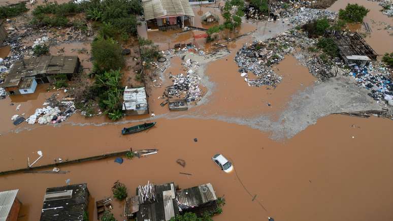 Chuvas intensas deixaram mortos e desabrigados em Porto Alegre e no Rio Grande do Sul