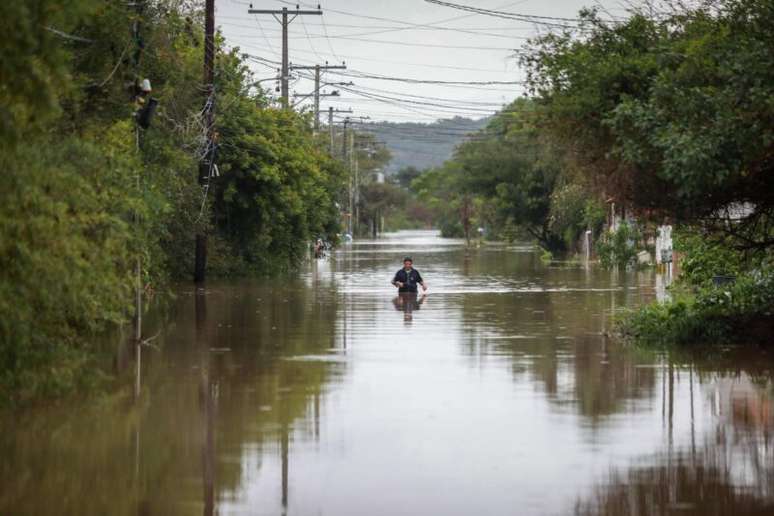 Attention!  A state of public disaster has been declared in Porto Alegre