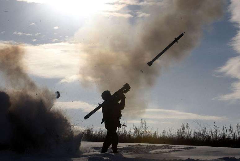 A Rússia também é acusada de usar gás lacrimogêneo no campo de batalha