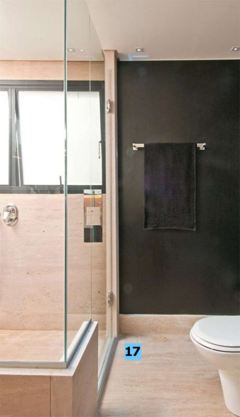 17. Na &aacute;rea molhada (onde ficam o boxe e o vaso sanit&aacute;rio), adotou-s...