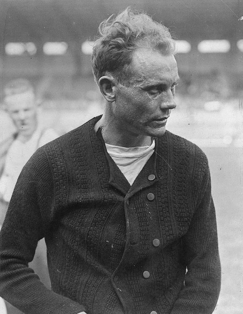 Nurmi já era tricampeão olímpico quando chegou a Paris em 1924, tendo conquistado o ouro nos 10 mil metros, cross country individual e cross country por equipes em Antuérpia em 1920