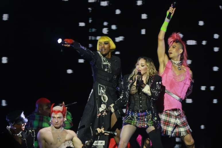 Madonna no palco de Copacabana, no Rio de Janeiro