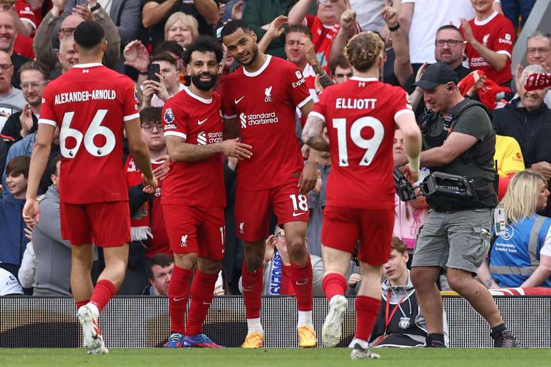 Liverpool comemora vit&oacute;ria contra o Tottenham pela Premier League 23/24