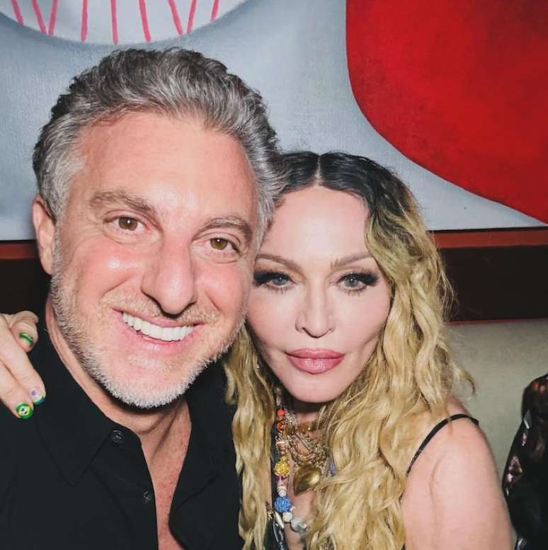Luciano Huck publishes a photo next to Madonna and says that she “helped heal a divided country”;  I wait