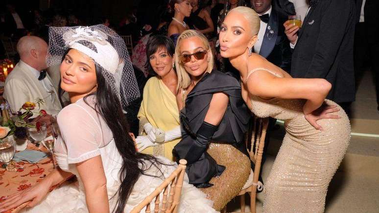 Kylie Jenner, Kris Jenner, Khloé Kardashian e Kim Kardashian no Met Gala de 2022