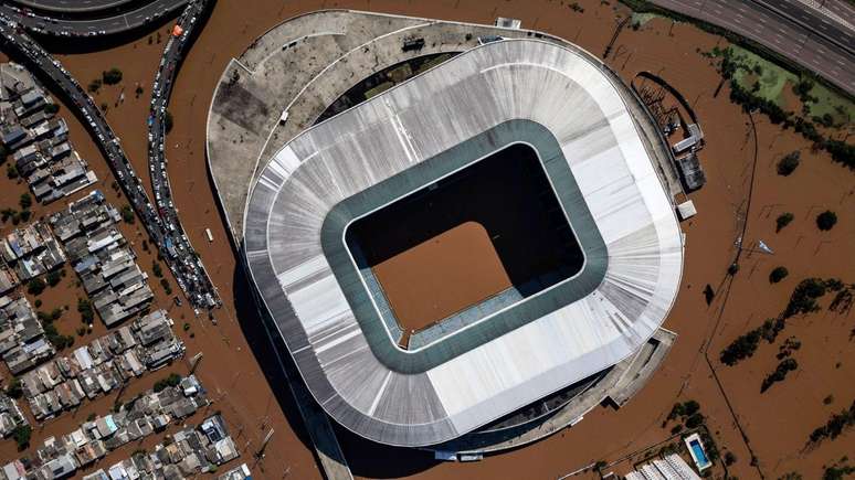A Arena do Grêmio, em Porto Alegre, completamente alagada
