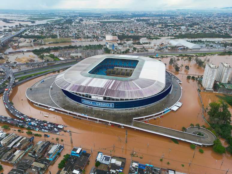 Arena do Grêmio é inundada pela cheia do rio Guaíba e temporais, no RS