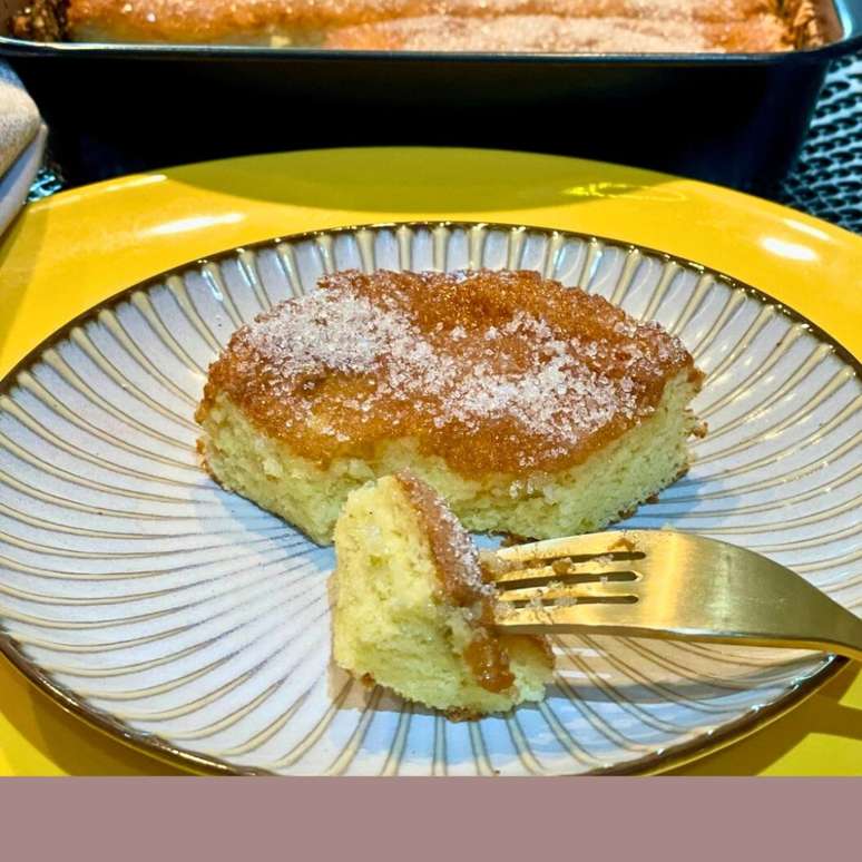 Bolo de laranja sem glúten e molhadinho