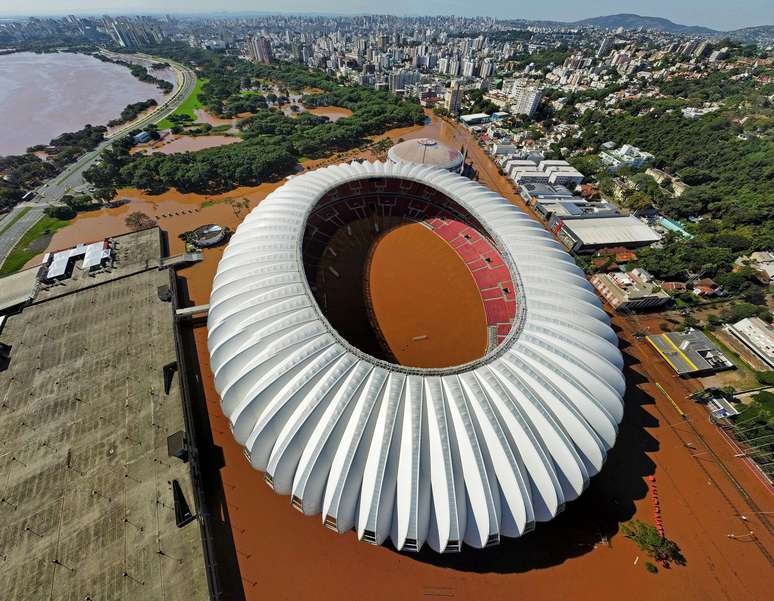 Vista aérea do Estádio Beira-Rio,m esporte da sortePorto Alegre (RS), tomado pelas águas após o transbordamento do Lago Guaíba