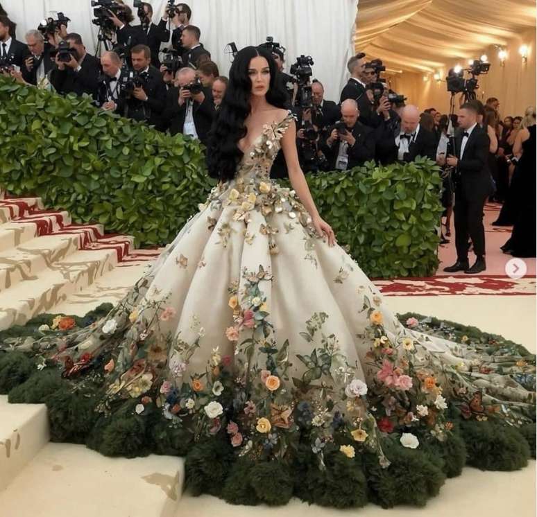 Foto da cantora no Met Gala foi gerada por inteligência artificial