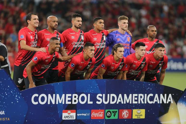 Furacão está perto de avançar de fase na Sul-Americana.