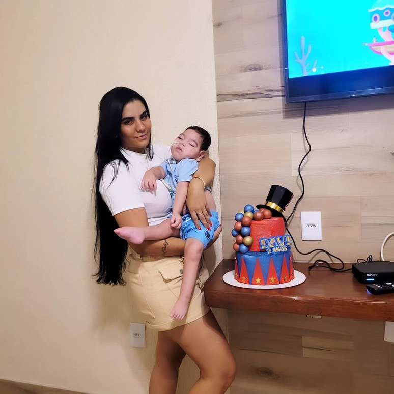 Karoline celebrou o aniversário de 2 anos do seu filho em abril deste ano