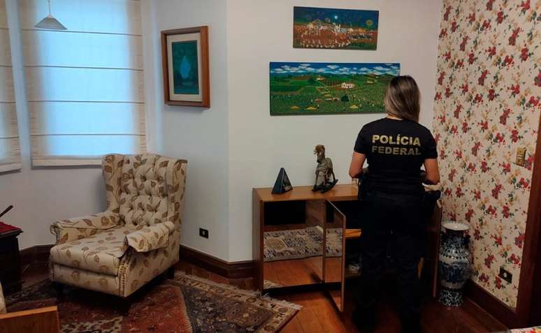 operacao-policia-federal-investiga-irmao-requiao-1