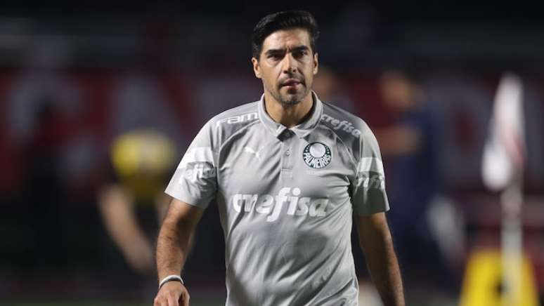 Abel Ferreira, técnico do Palmeiras. O clube entra em campo pela Copa Libertadores.