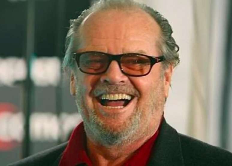O ator Jack Nicholson, um dos mais renomados do mundo do cinema, recebeu o maior salário da história de Hollywood por conta de um contrato cheio de regalias.