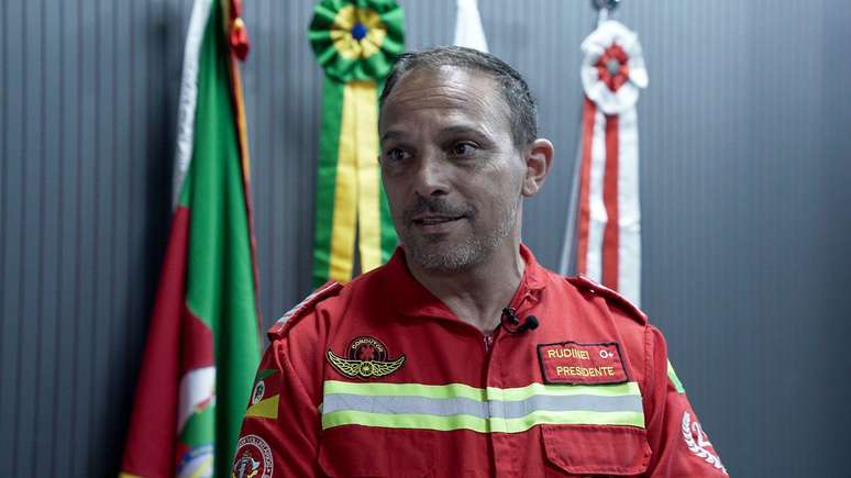 Rudnei Silva dos Santos, presidente comandante dos bombeiros voluntários de Eldorado