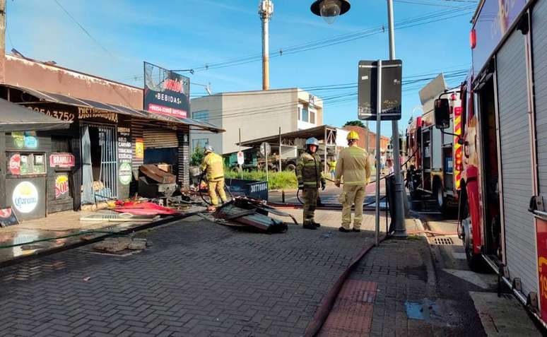 incendio-distribuidora-bebidas-santa-felicidade-3