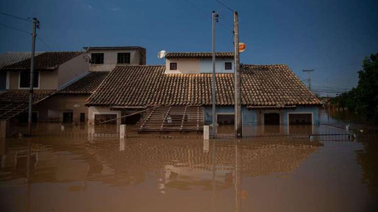 Vista de uma casa inundada em Eldorado do Sul, Rio Grande do Sul, no dia 9 de maio
