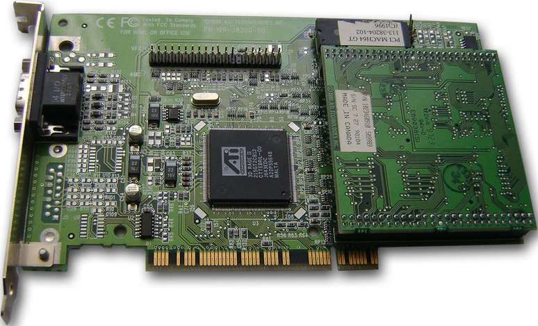 Após compra da ATI pela AMD, placas ATI Rage 3D evoluíram para a linha Radeon que existe até hoje. (Imagem: Toggomusic via Wikimedia / Reprodução)