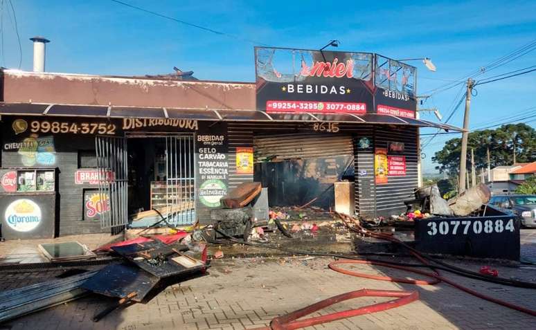 incendio-distribuidora-bebidas-santa-felicidade-2