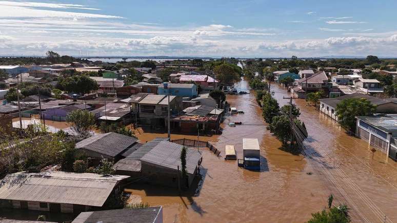 Vista aérea das enchentes em Eldorado do Sul, Rio Grande do Sul, tirada em 9 de maio