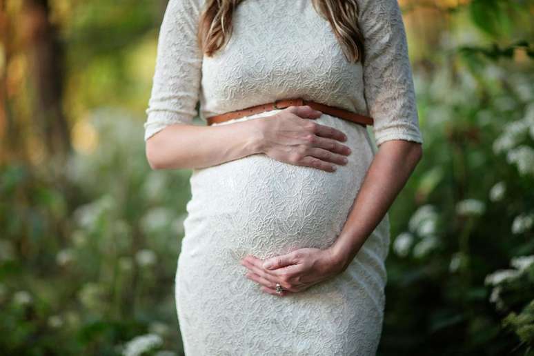 Mudanças da maternidade começam já na gravidez (Imagem: Leah Newhouse/Pexels)