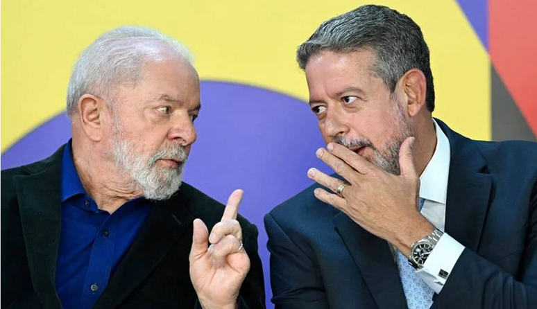 O presidente Lula (PT) e o presidente da Câmara, Arthur Lira (PP-AL)