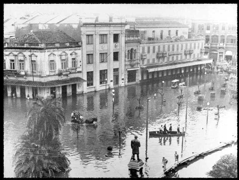 Em 1941, o centro de Porto Alegre foi tomado pelas águas do Guaíba