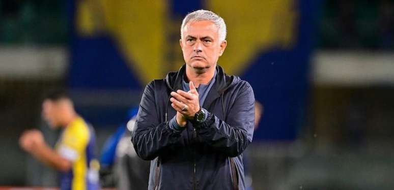 El candidato presidencial Fernebahçe dice que tiene un acuerdo con José Mourinho para hacerse cargo del equipo