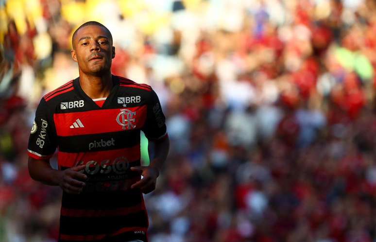 De La Cruz em campo pelo Flamengo. 