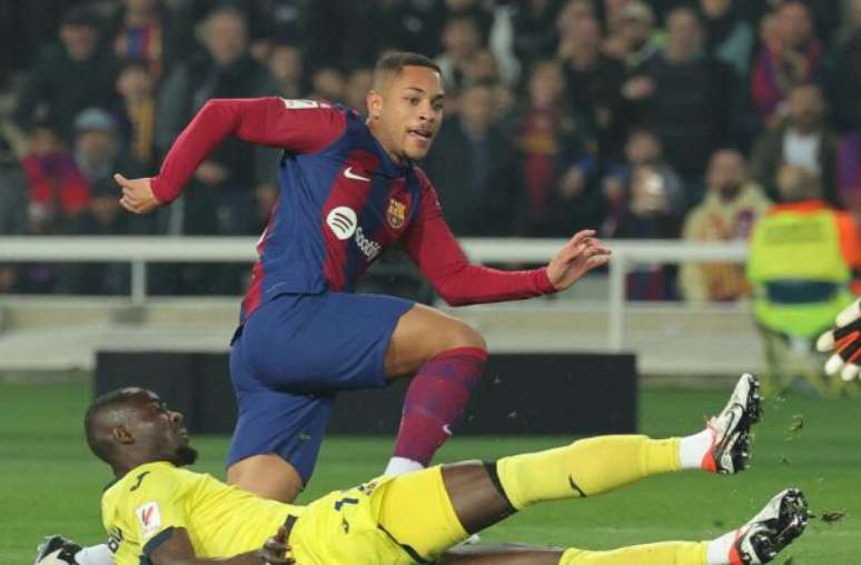 Lluis Gene/AFP via Getty Images - Legenda: Vitor Roque atuou em apenas 13 partidas pelo Barcelona