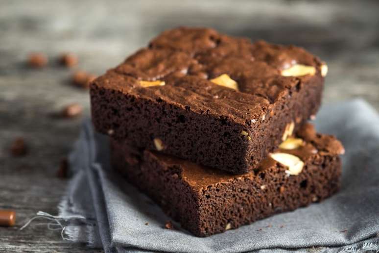 Brownie de amendoim fit