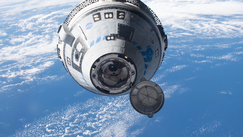 Boeing postpones crewed flight of Starliner spacecraft after new leak