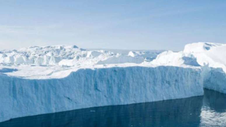 Rússia teria localizado uma das maiores reservas de petróleo do planeta na Antártica
